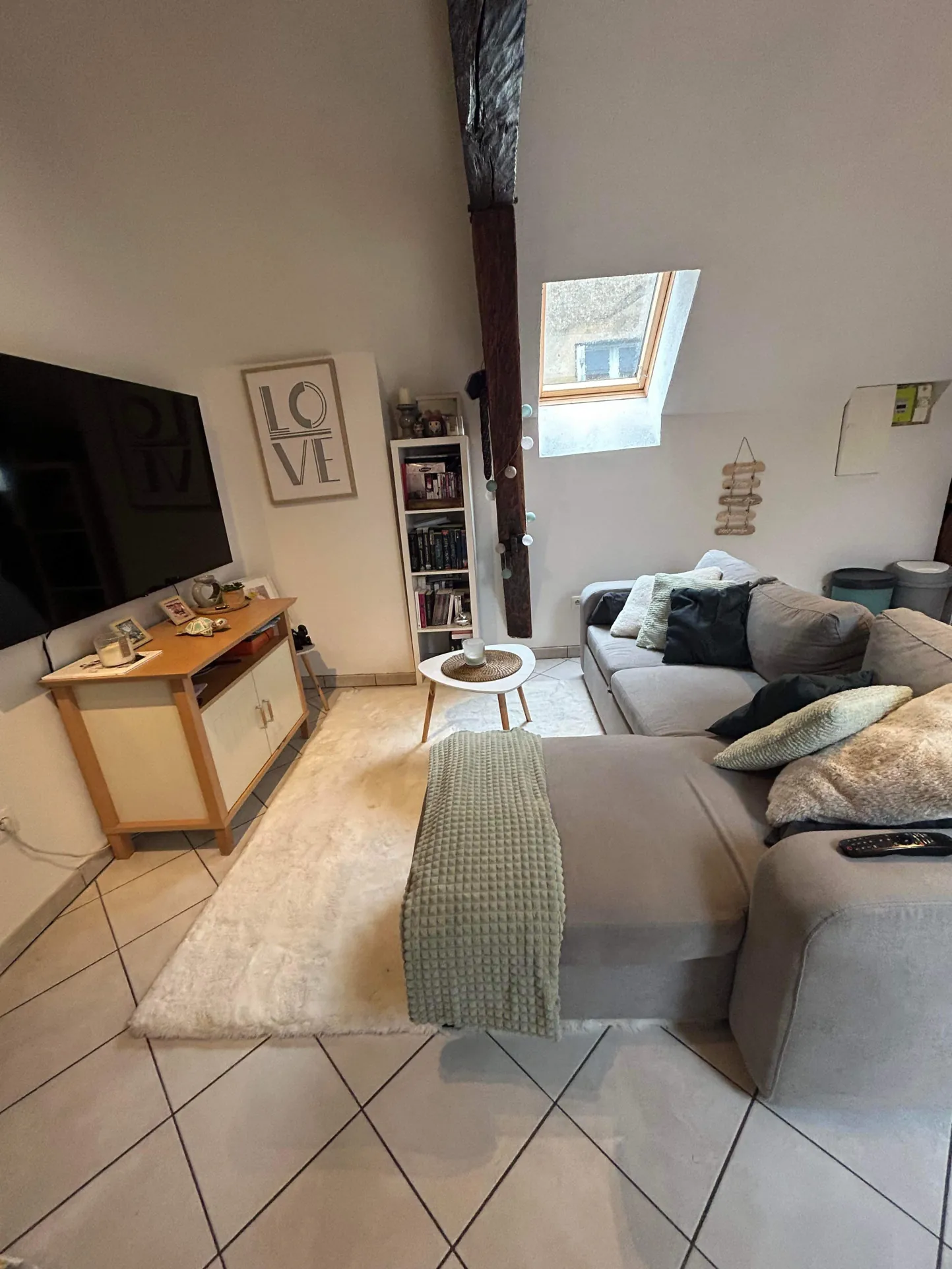 Investissement immobilier à Avallon : immeuble de rapport avec 3 logements en pierre apparente 