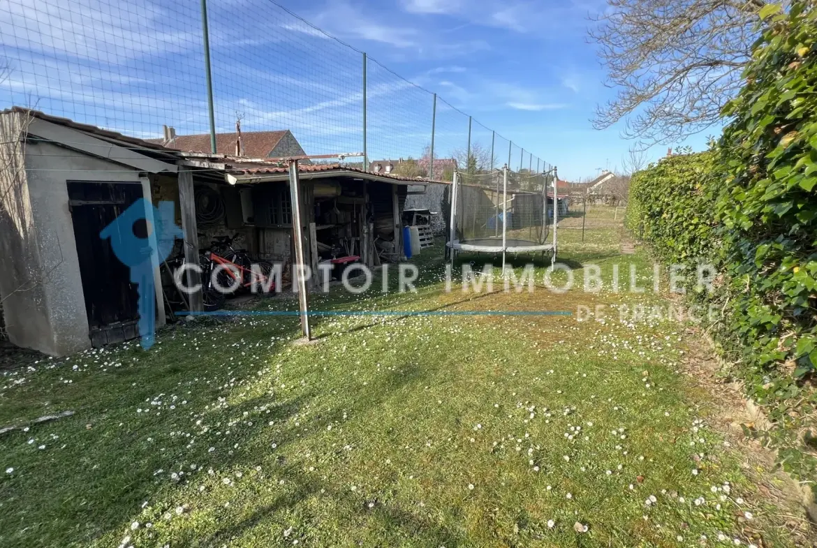 Maison en pierres avec jardin et dépendance à Boissy le Cutté - La Ferté Alais 