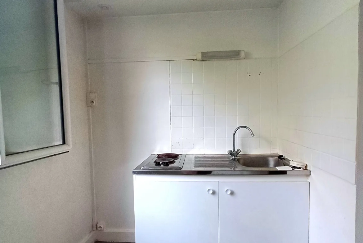 Studio lumineux de 16 m² à Viry-Châtillon proche T12, jardin privé 