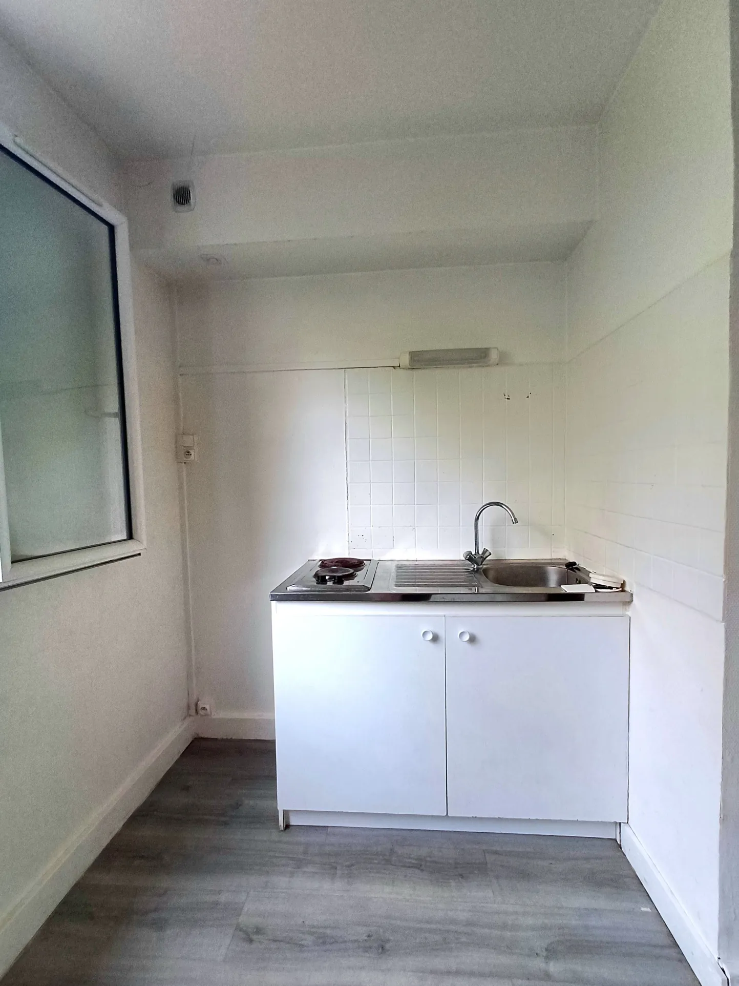 Studio lumineux de 16 m² à Viry-Châtillon proche T12, jardin privé 