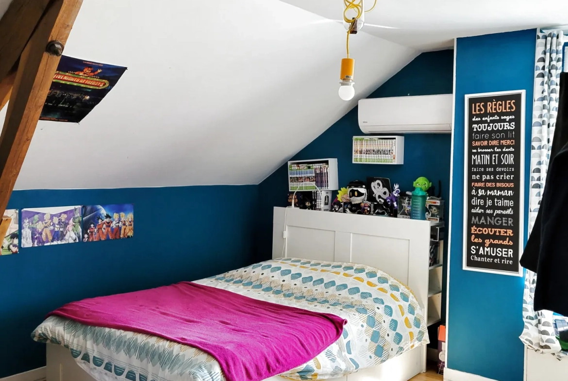Maison à vendre en Dordogne de 127 m² avec 3 chambres et terrain de 2439 m², DPE B 