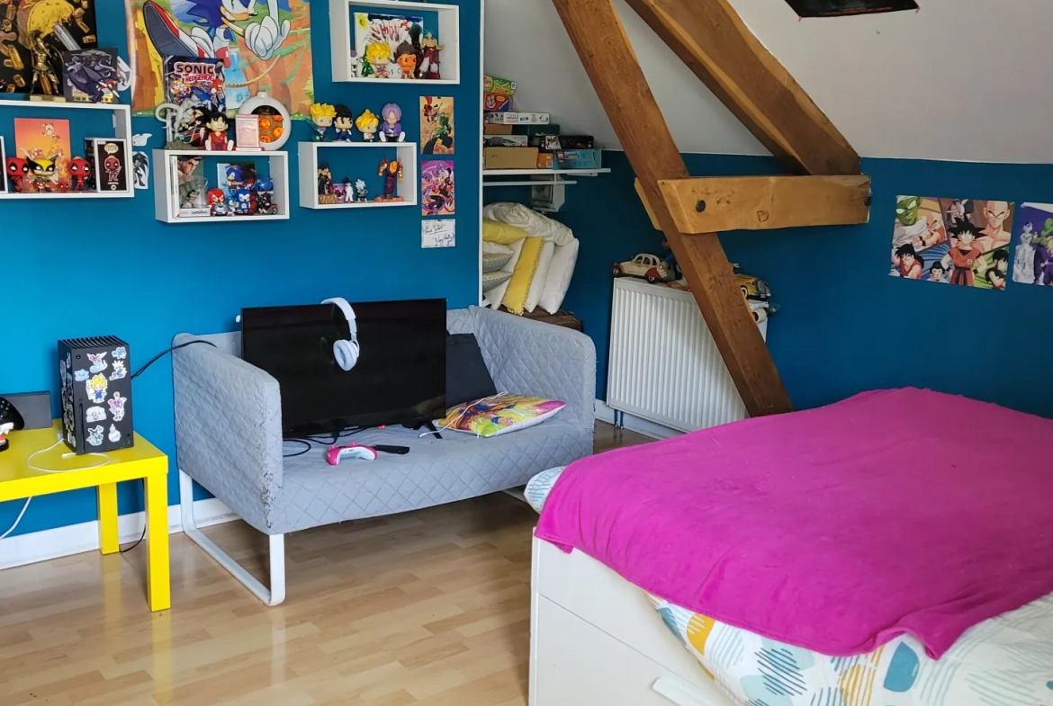 Maison à vendre en Dordogne de 127 m² avec 3 chambres et terrain de 2439 m², DPE B 