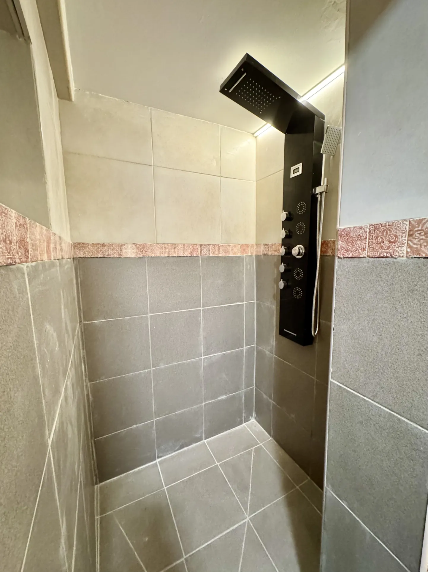 Appartement 2 pièces avec jardin privé à Houdan, calme et rénové 