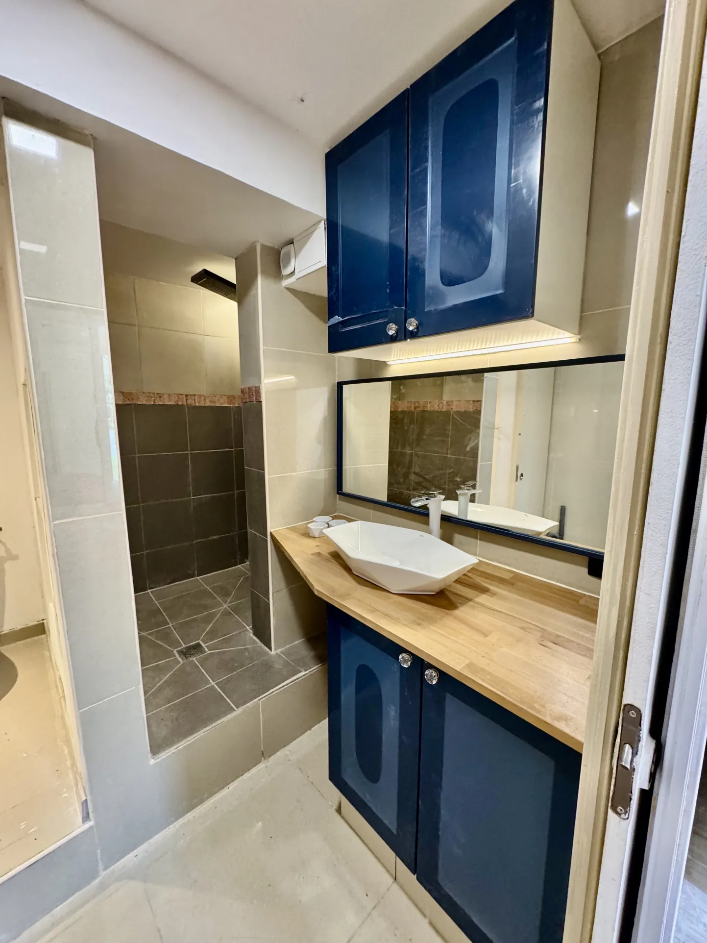 Appartement 2 pièces avec jardin privé à Houdan, calme et rénové 