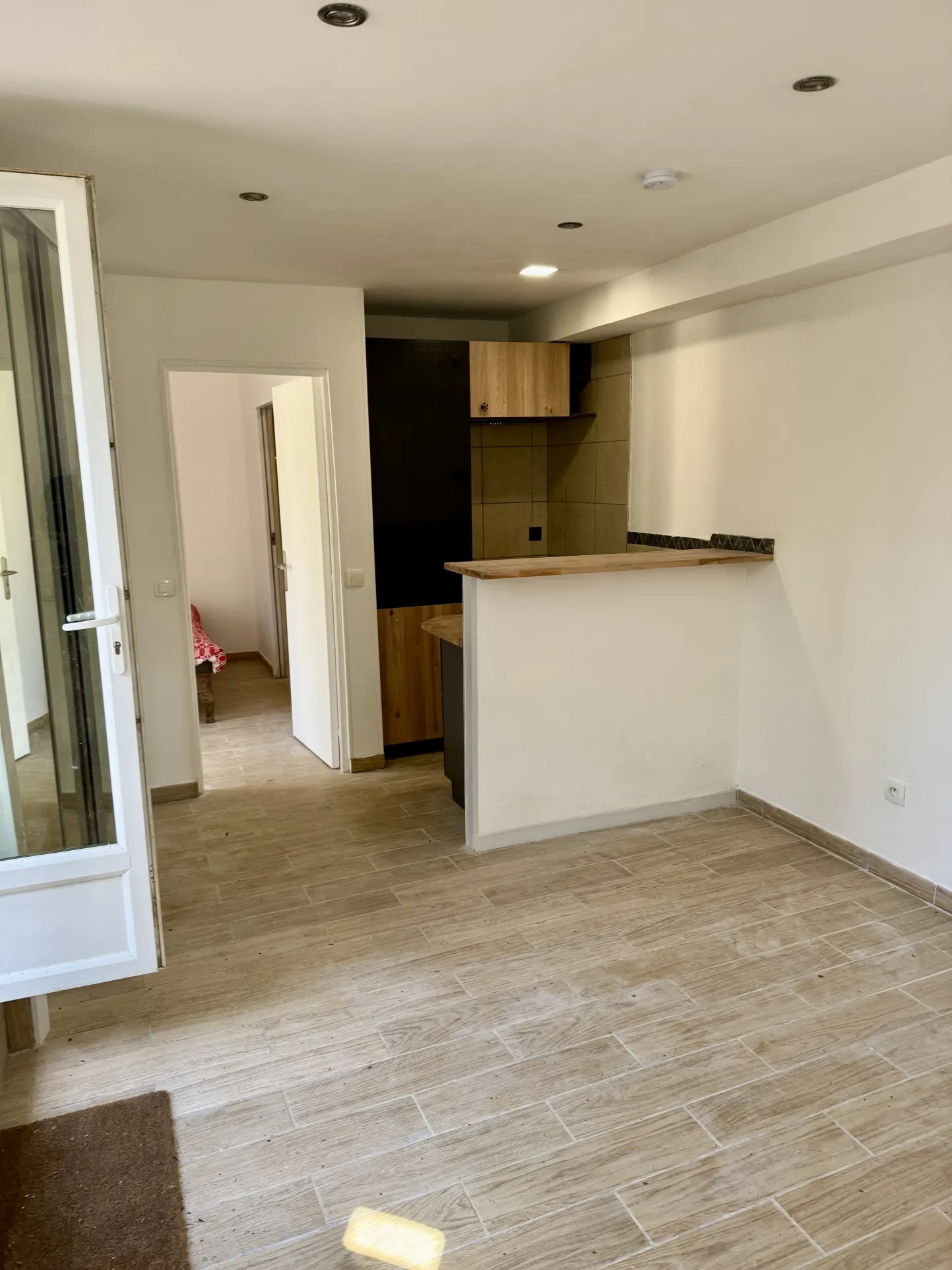Appartement 2 pièces avec jardin privé à Houdan, calme et rénové 
