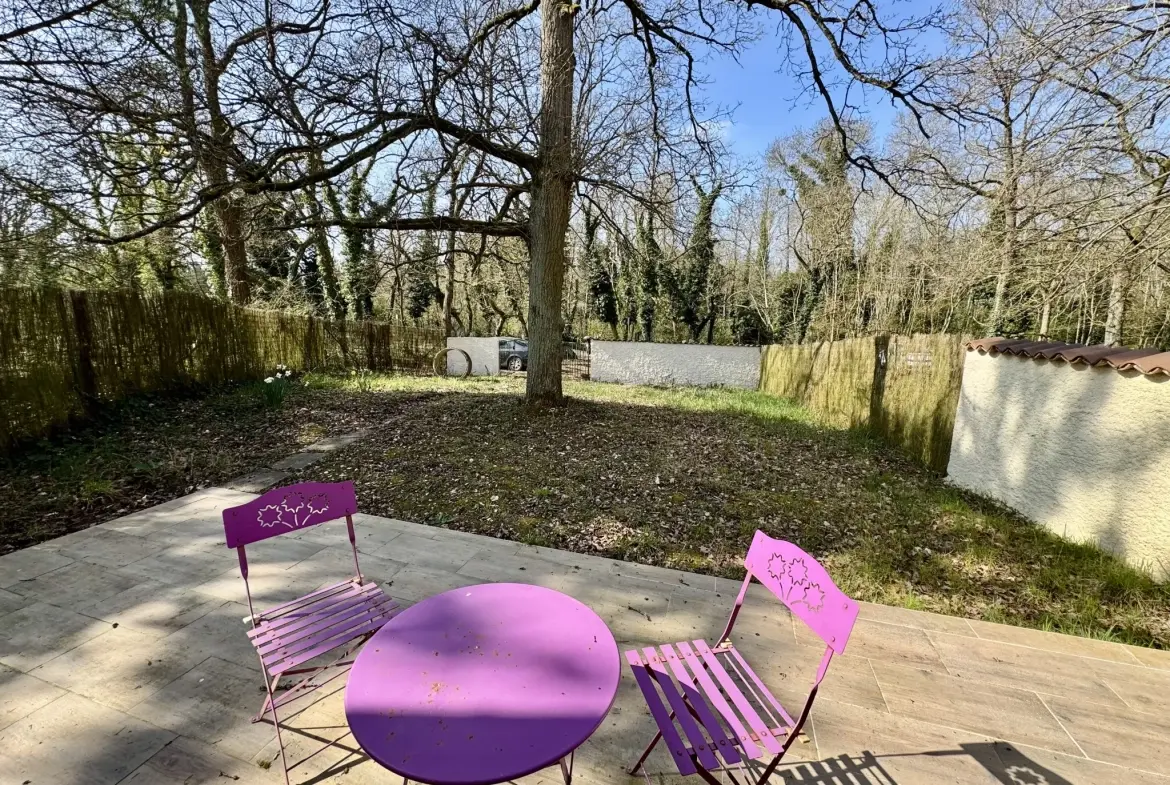 Appartement 2 pièces avec jardin privé à Houdan, calme et rénové 