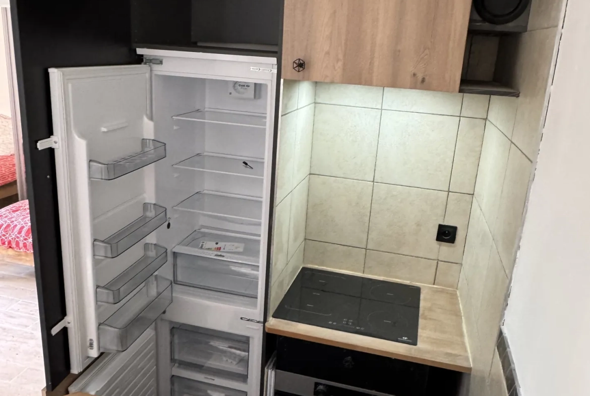 Appartement 2 pièces avec jardin privé à Houdan, calme et rénové 