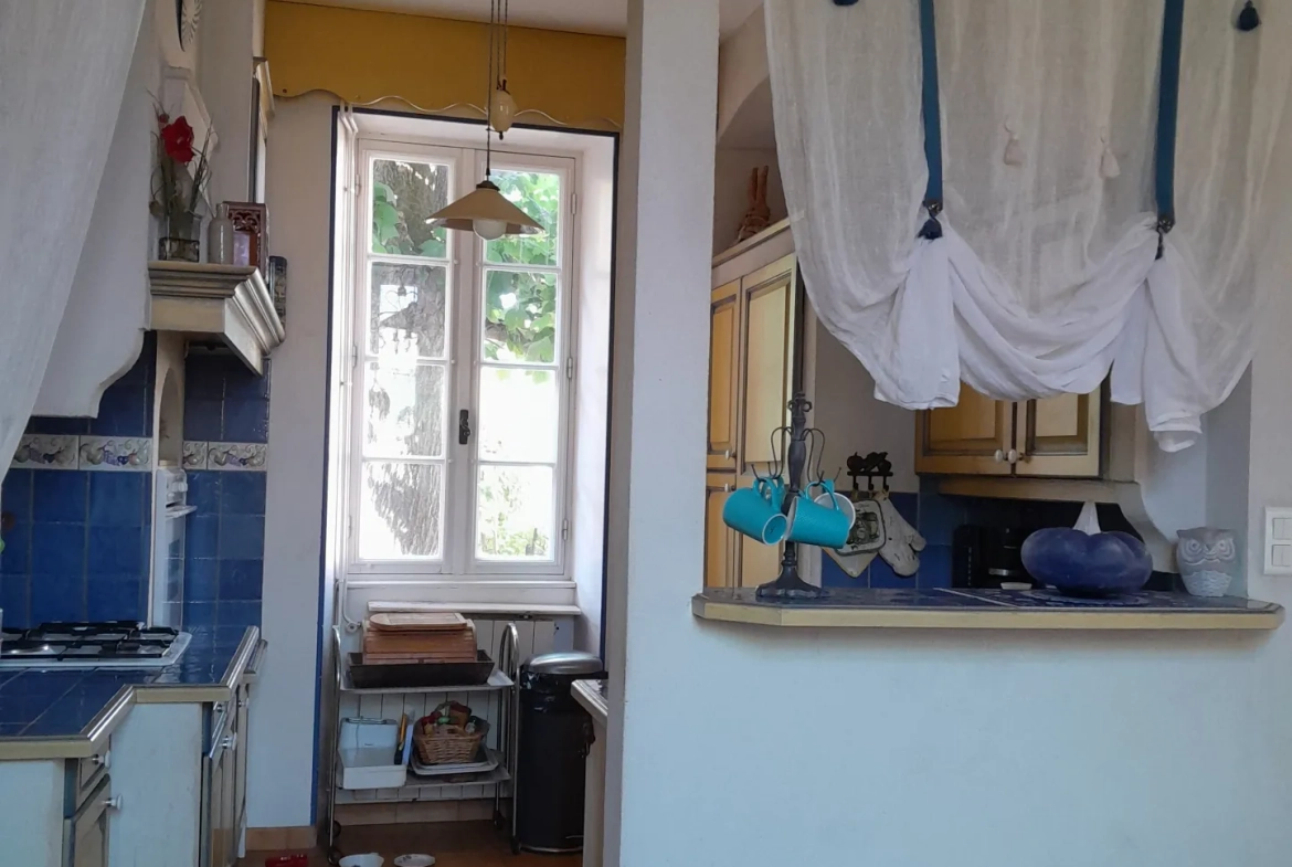 Maison de village authentique avec jardin, gîte et potentiel locatif à Malause 