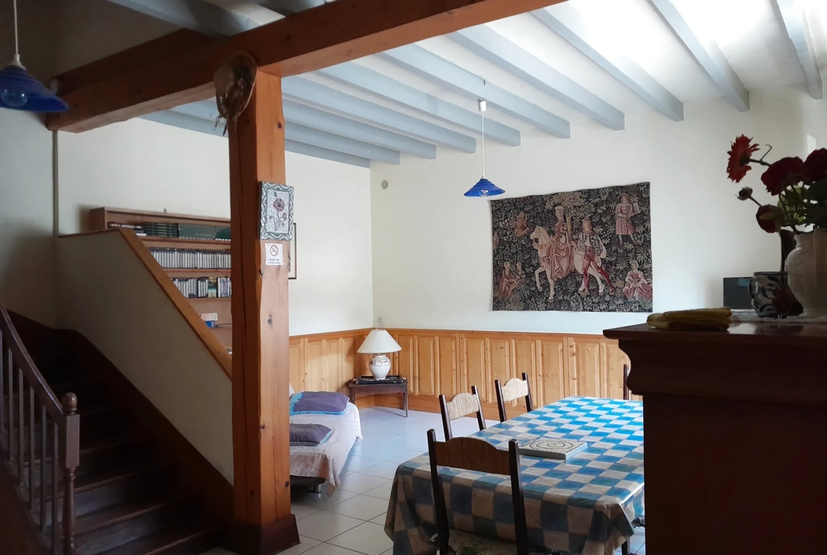 Maison de village authentique avec jardin, gîte et potentiel locatif à Malause 