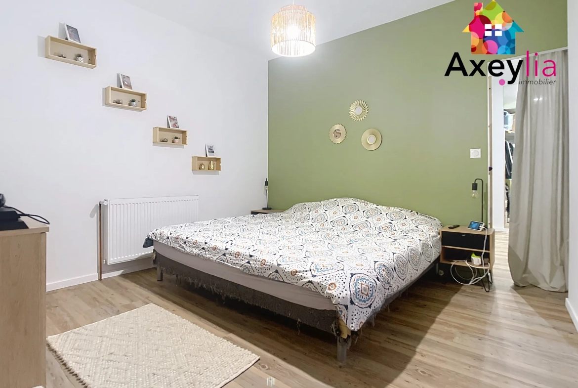 Maison moderne de 3 chambres à vendre au Coteau, terrain de 651 m², proche commodités 