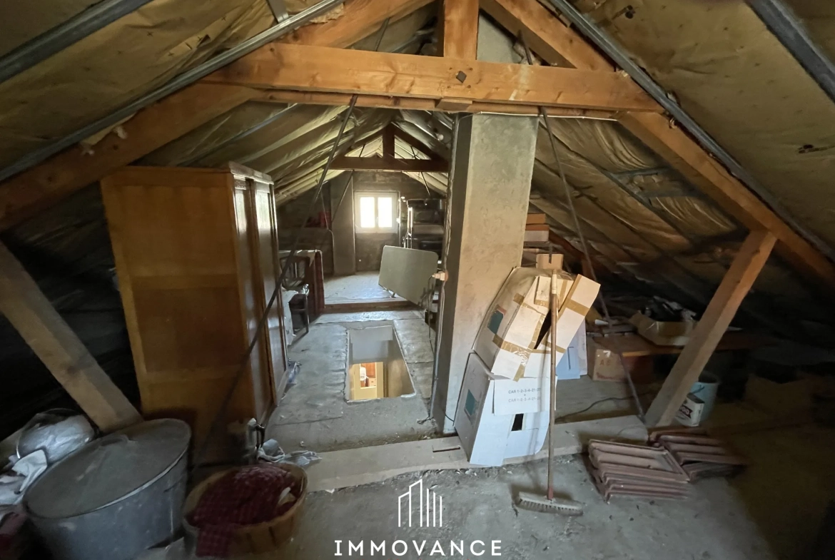 Maison familiale avec potentiel de rénovation à Millaul, 4 chambres sur terrain de 440 m² 