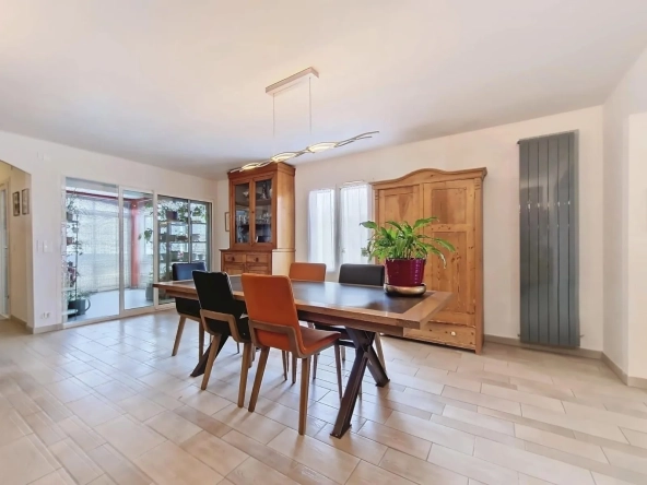 Appartement spacieux T6 à Istres avec terrasses et garage - Résidence Trigance 