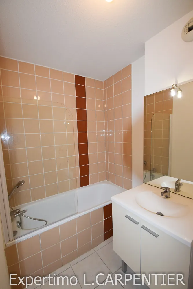 Bel appartement T2 de 40m² avec parking à Montpellier, proximité tram et commerces 