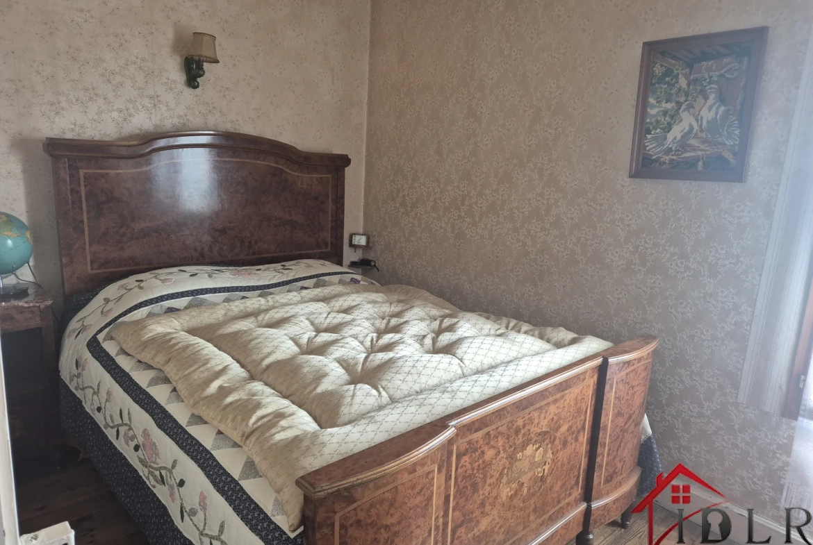 Maison à rénover de 126m² avec dépendances et jardin à Saint-Dizier 
