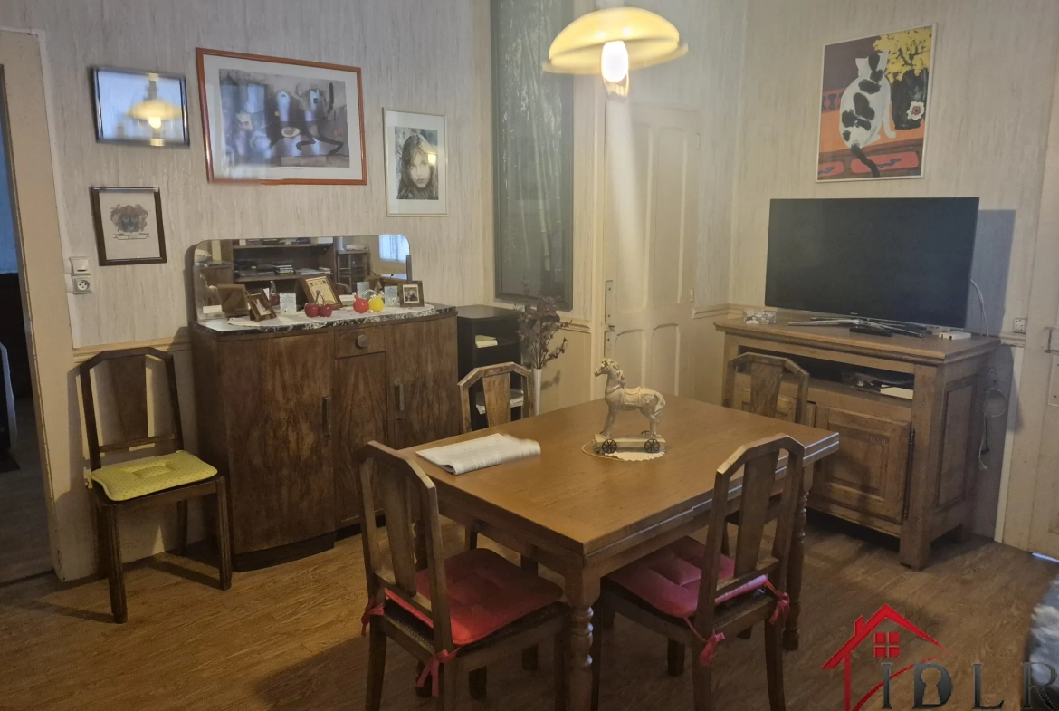 Maison à rénover de 126m² avec dépendances et jardin à Saint-Dizier 
