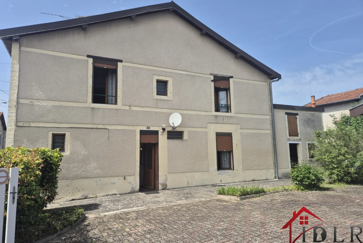 Maison à rénover de 126m² avec dépendances et jardin à Saint-Dizier 