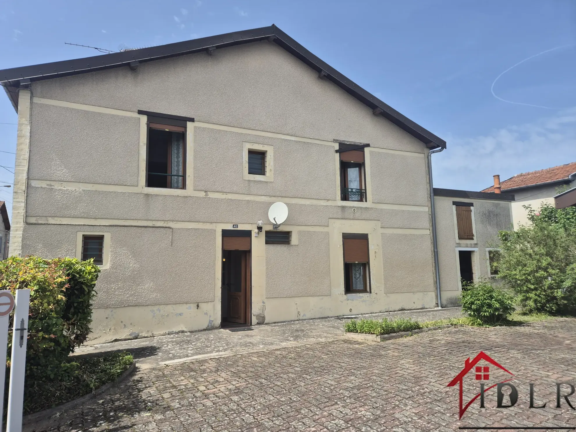 Maison à rénover de 126m² avec dépendances et jardin à Saint-Dizier 