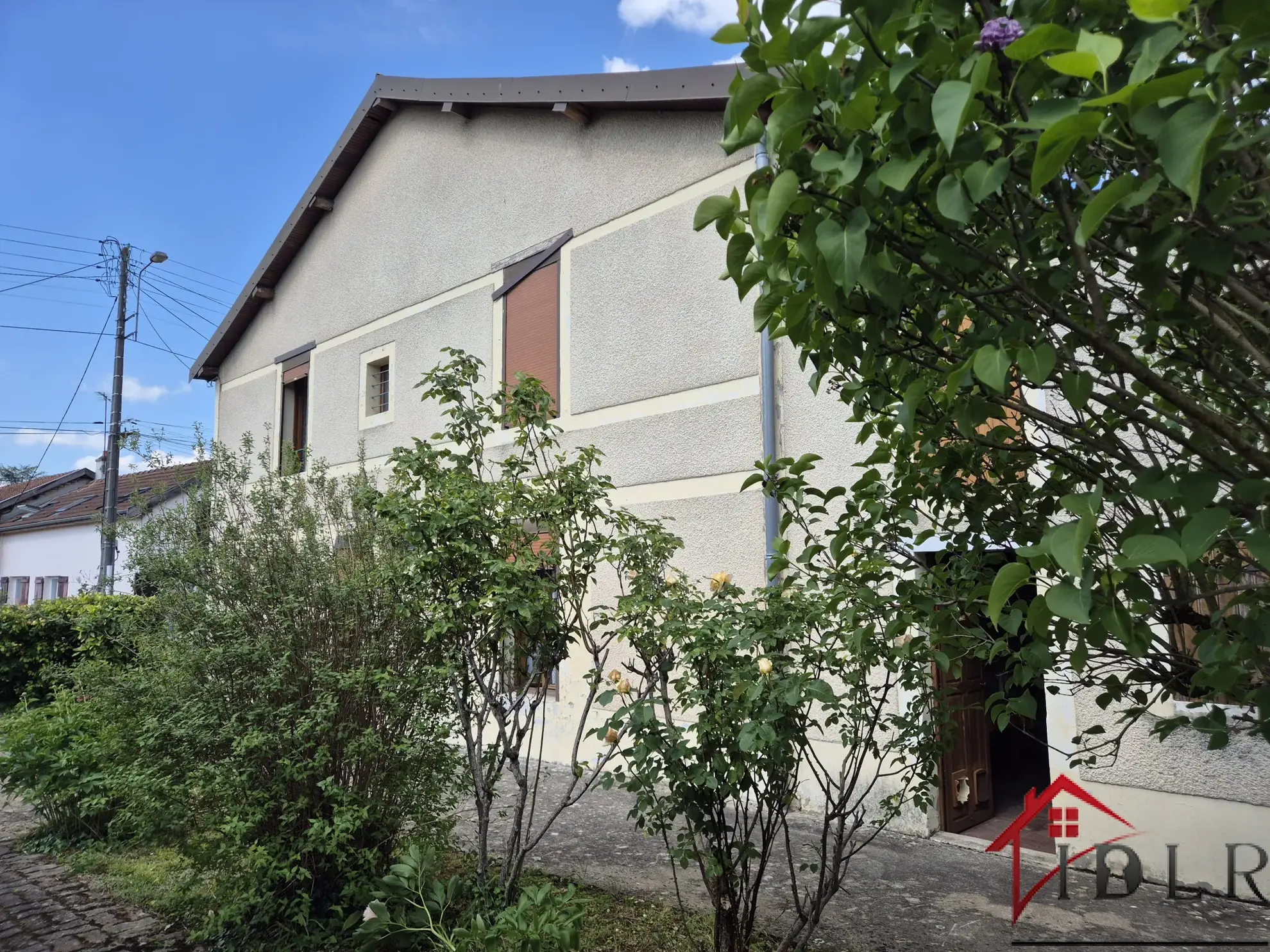 Maison à rénover de 126m² avec dépendances et jardin à Saint-Dizier 
