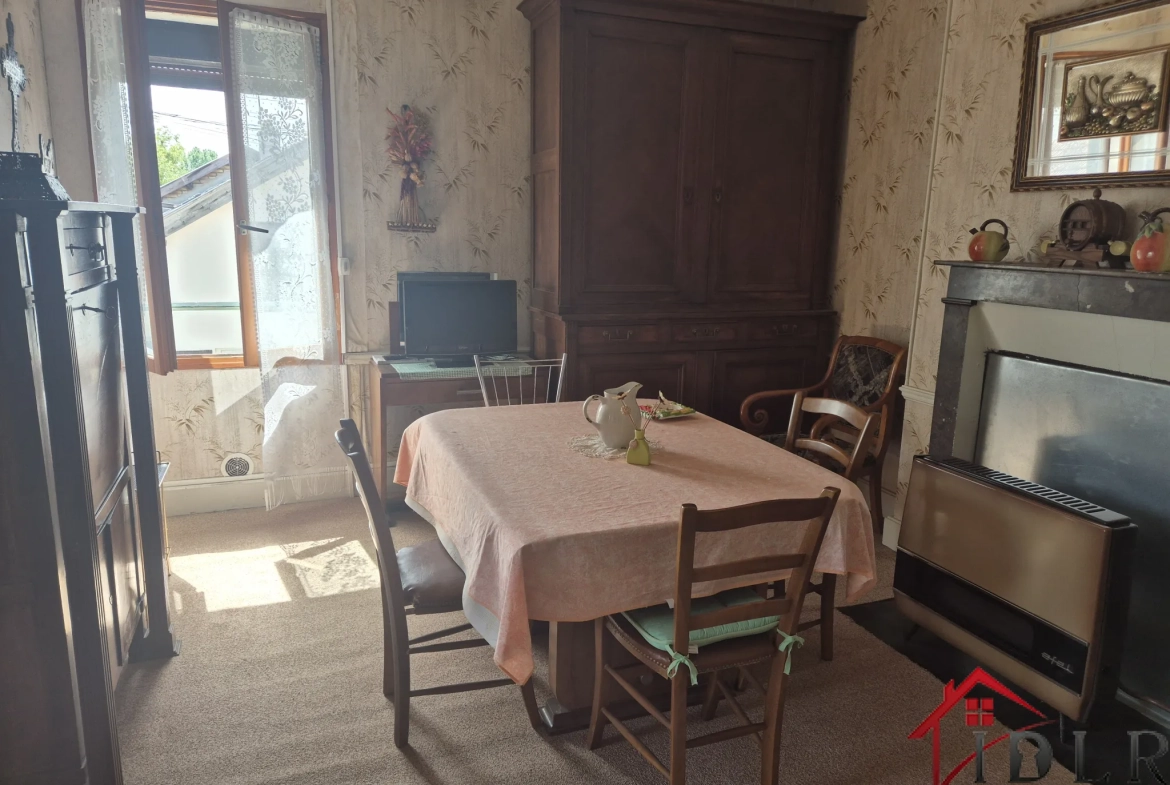 Maison à rénover de 126m² avec dépendances et jardin à Saint-Dizier 
