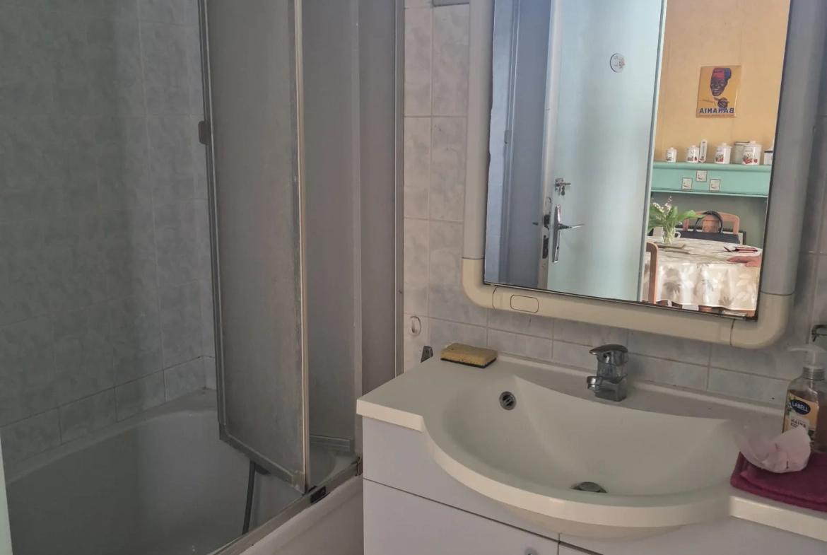 Maison à rénover de 126m² avec dépendances et jardin à Saint-Dizier 