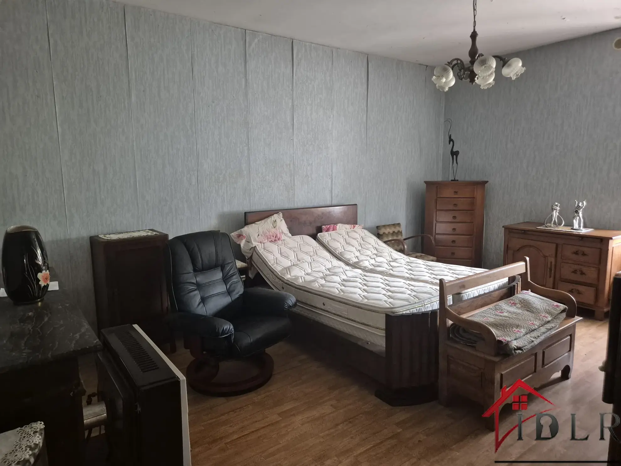 Maison à rénover de 126m² avec dépendances et jardin à Saint-Dizier 