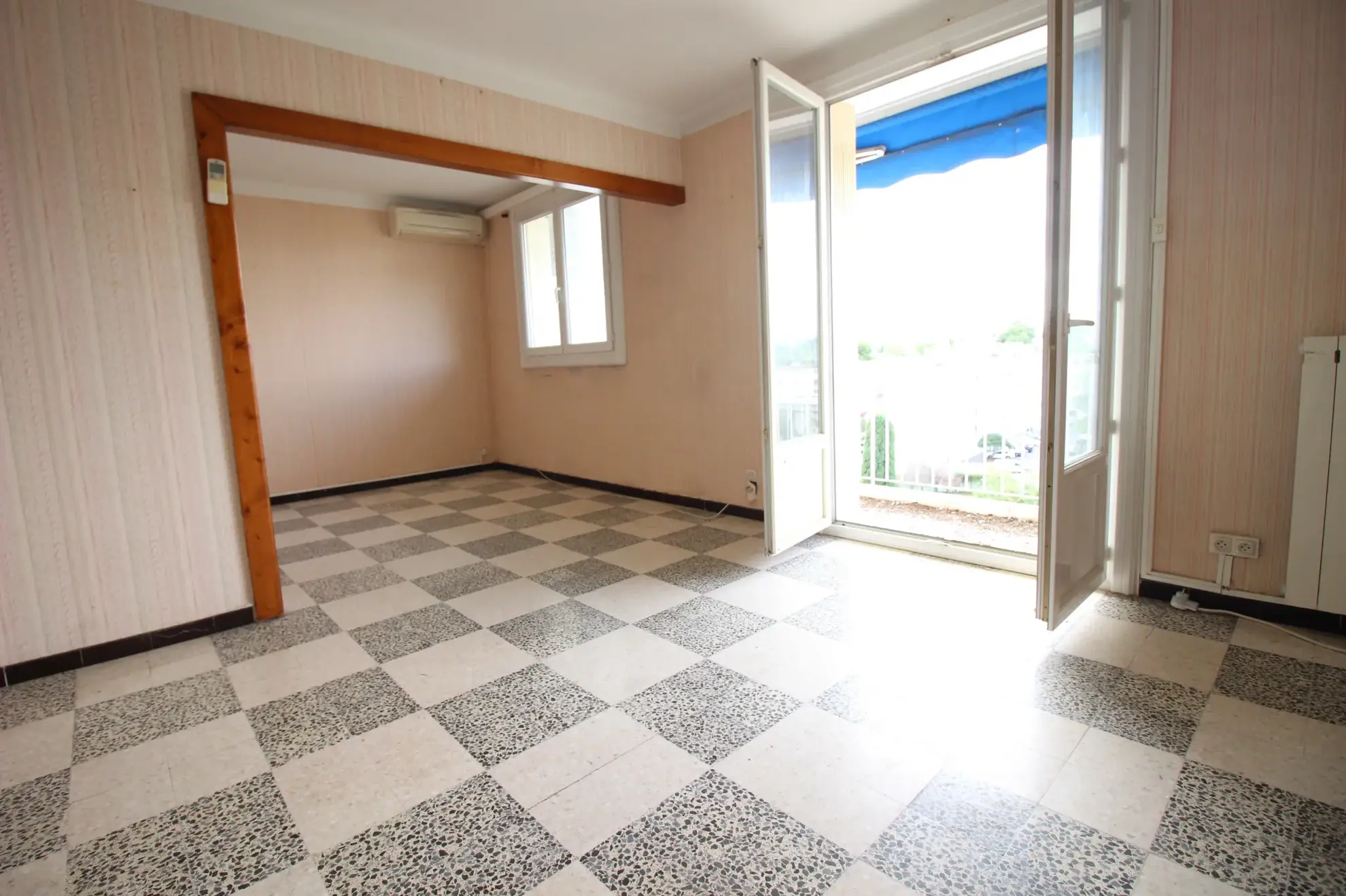 Appartement T4 à Montpelier avec 2 chambres, balcon, cave en dernier étage 