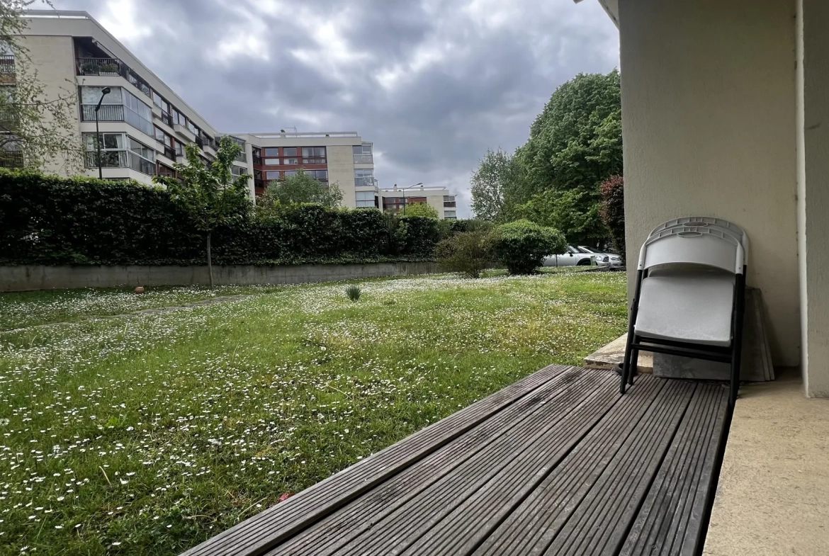 Appartement 2 pièces de 51,64 m² avec terrasse à Le Chesnay 
