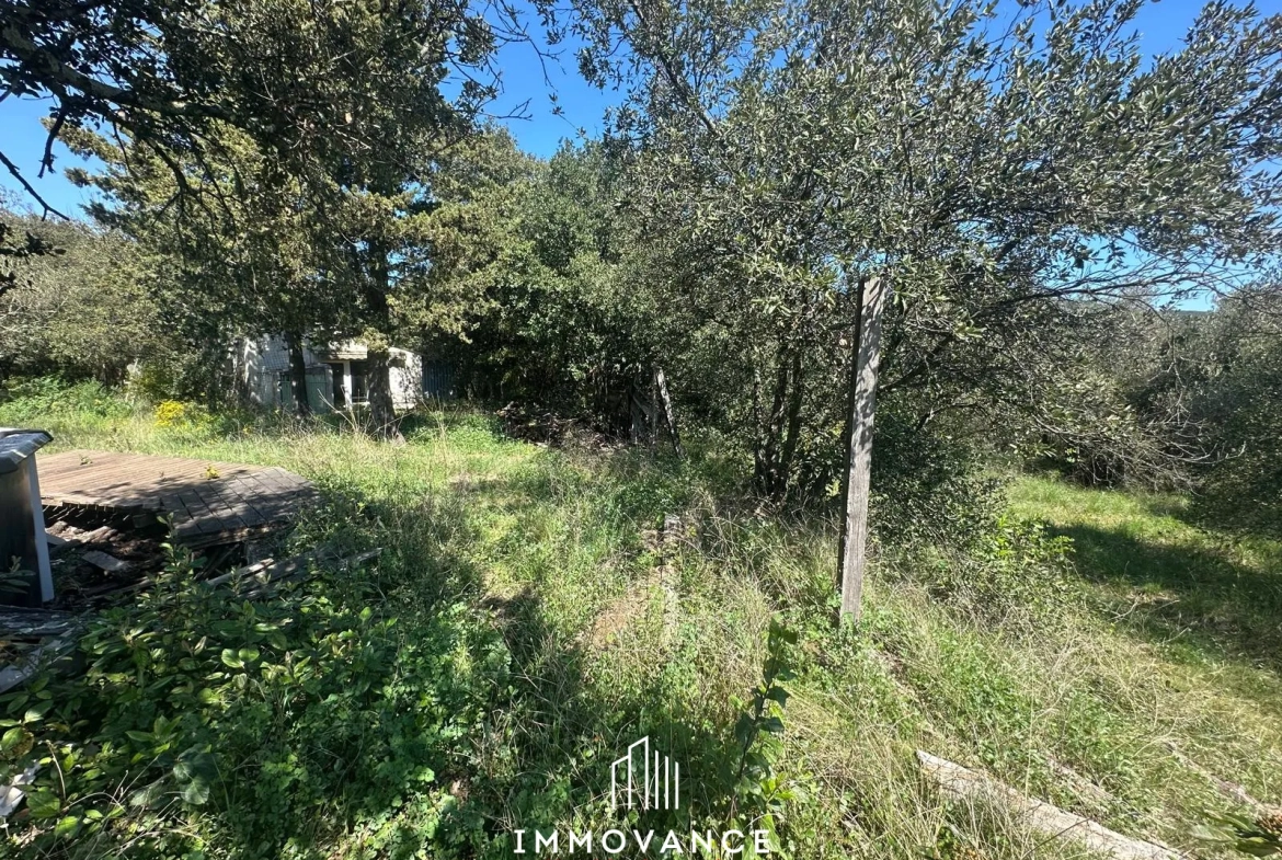 Maison à rénover avec grand terrain à Claret – Opportunité rare 