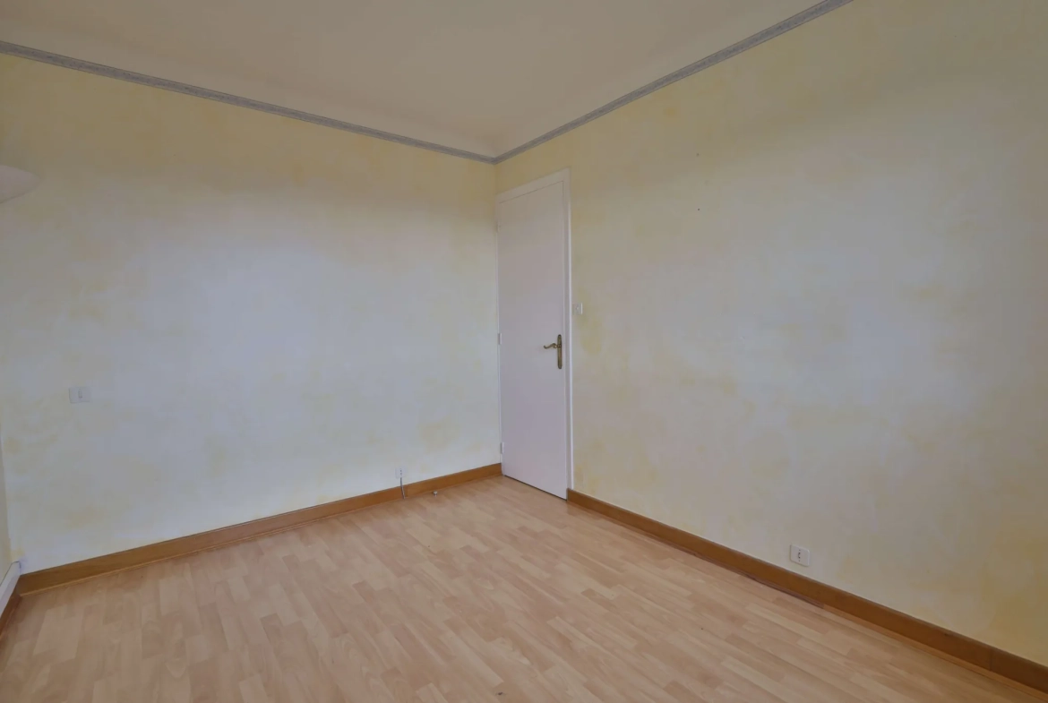 Maison T4 avec sous-sol complet à vendre à Arandon-Passins, découvrez cette charmante propriété familiale 