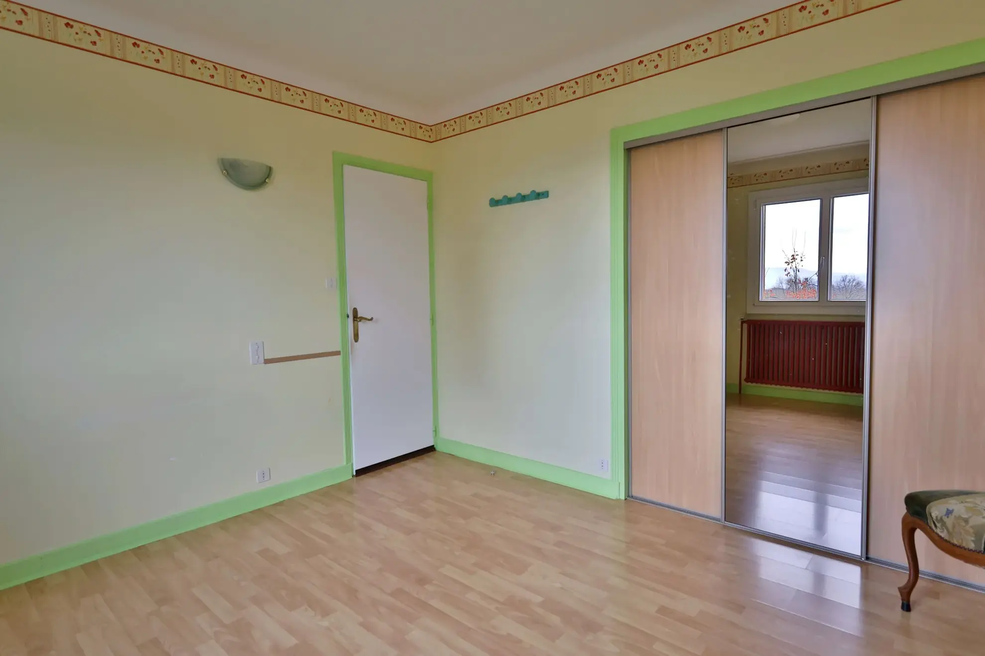 Maison T4 avec sous-sol complet à vendre à Arandon-Passins, découvrez cette charmante propriété familiale 