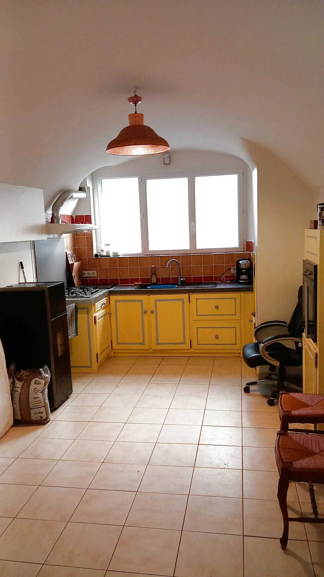 Maison de village en pierre avec terrasse à Saint Gervais sur mare - Opportunité à saisir 