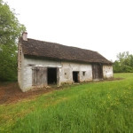 Fermette à rénover en campagne avec terrain de 704 m² - Propriété à petit prix