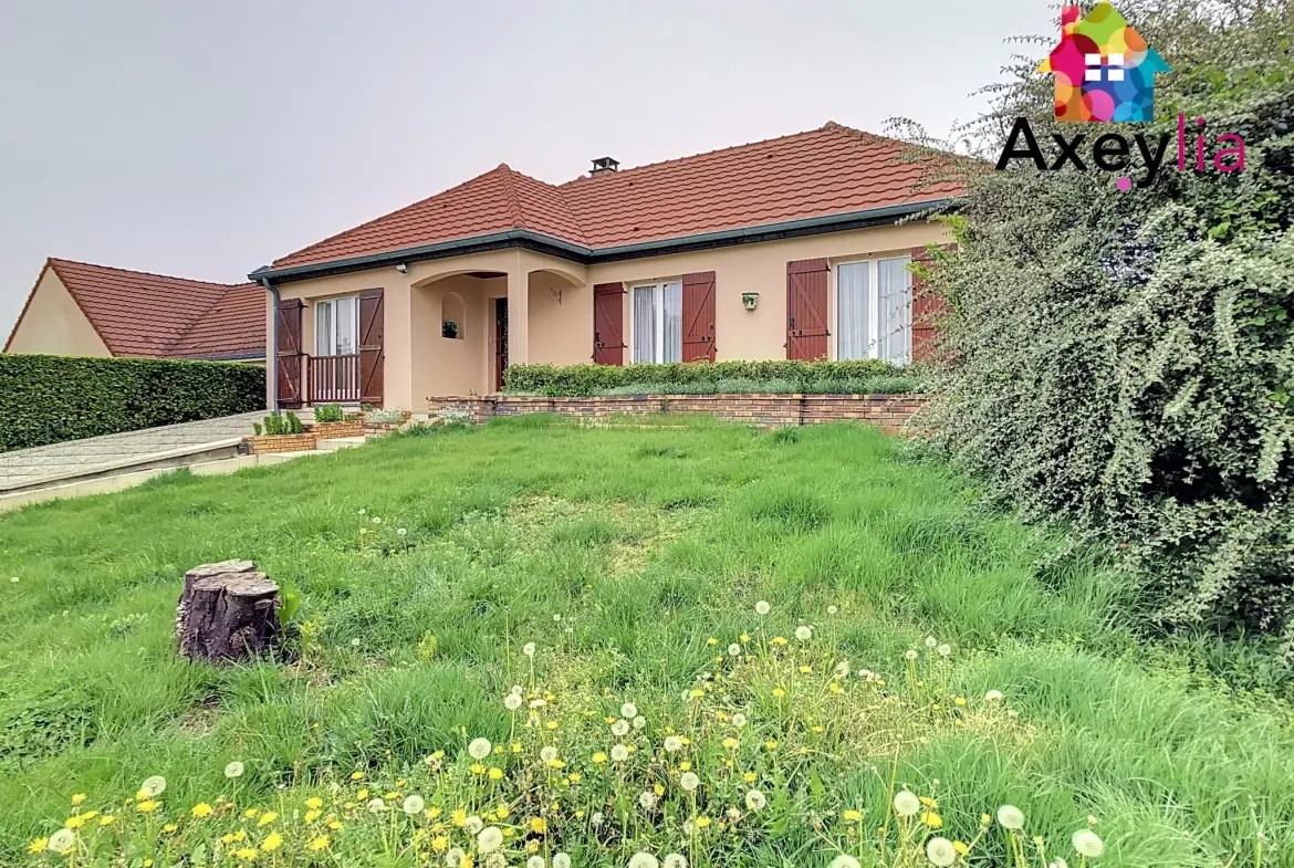 Maison familiale avec 5 chambres et grand garage à Digoin (71) 