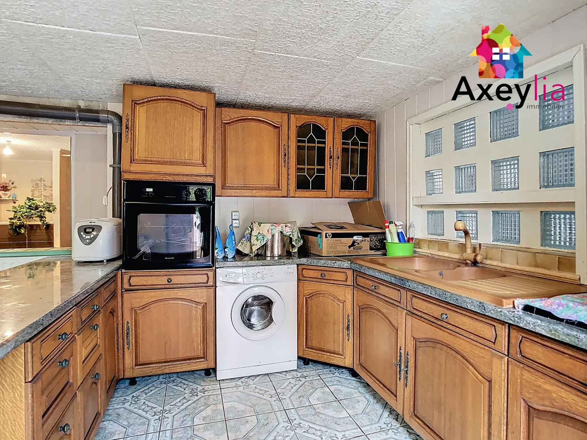 Maison familiale avec 5 chambres et grand garage à Digoin (71) 