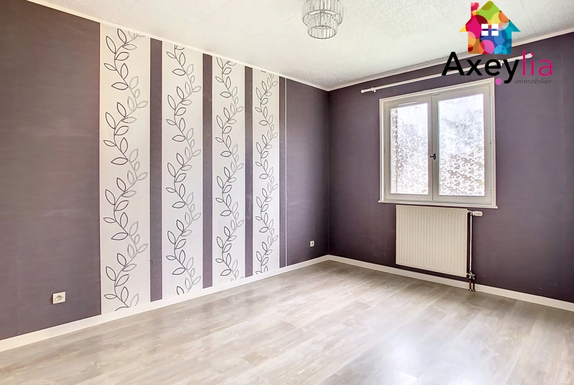 Maison familiale avec 5 chambres et grand garage à Digoin (71) 