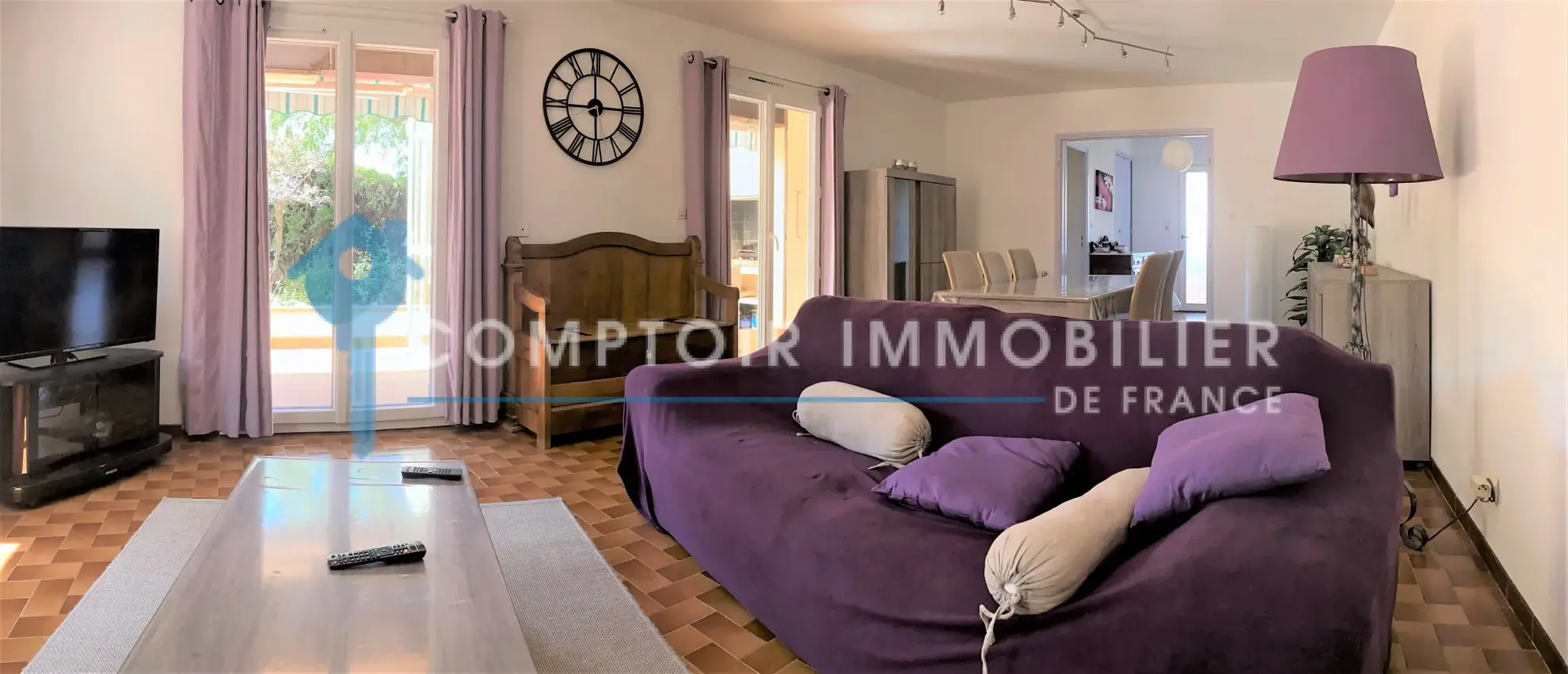 Villa traditionnelle de 125 m² avec piscine chauffée à Montfrin, proche du Pont du Gard 