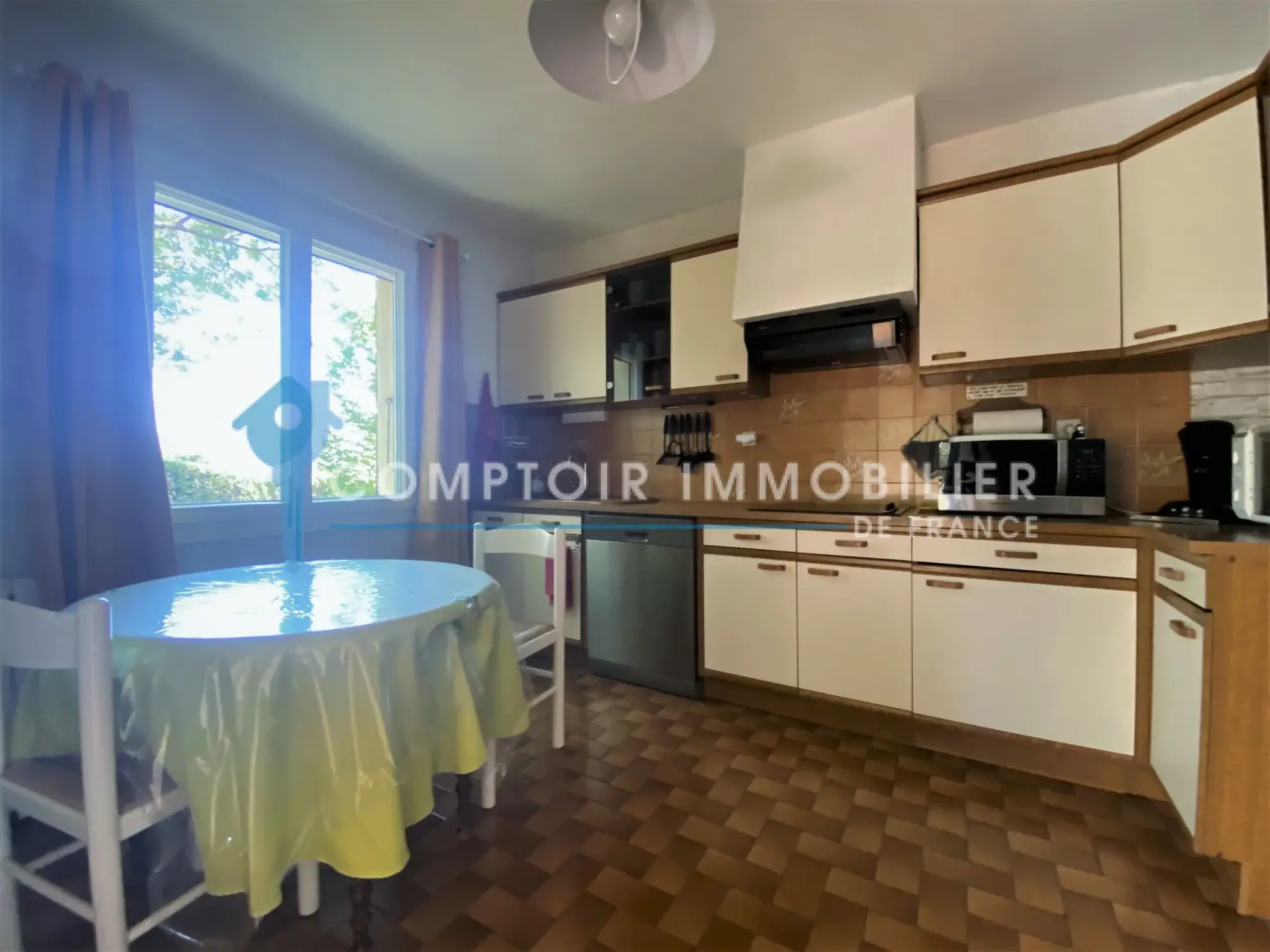 Villa traditionnelle de 125 m² avec piscine chauffée à Montfrin, proche du Pont du Gard 