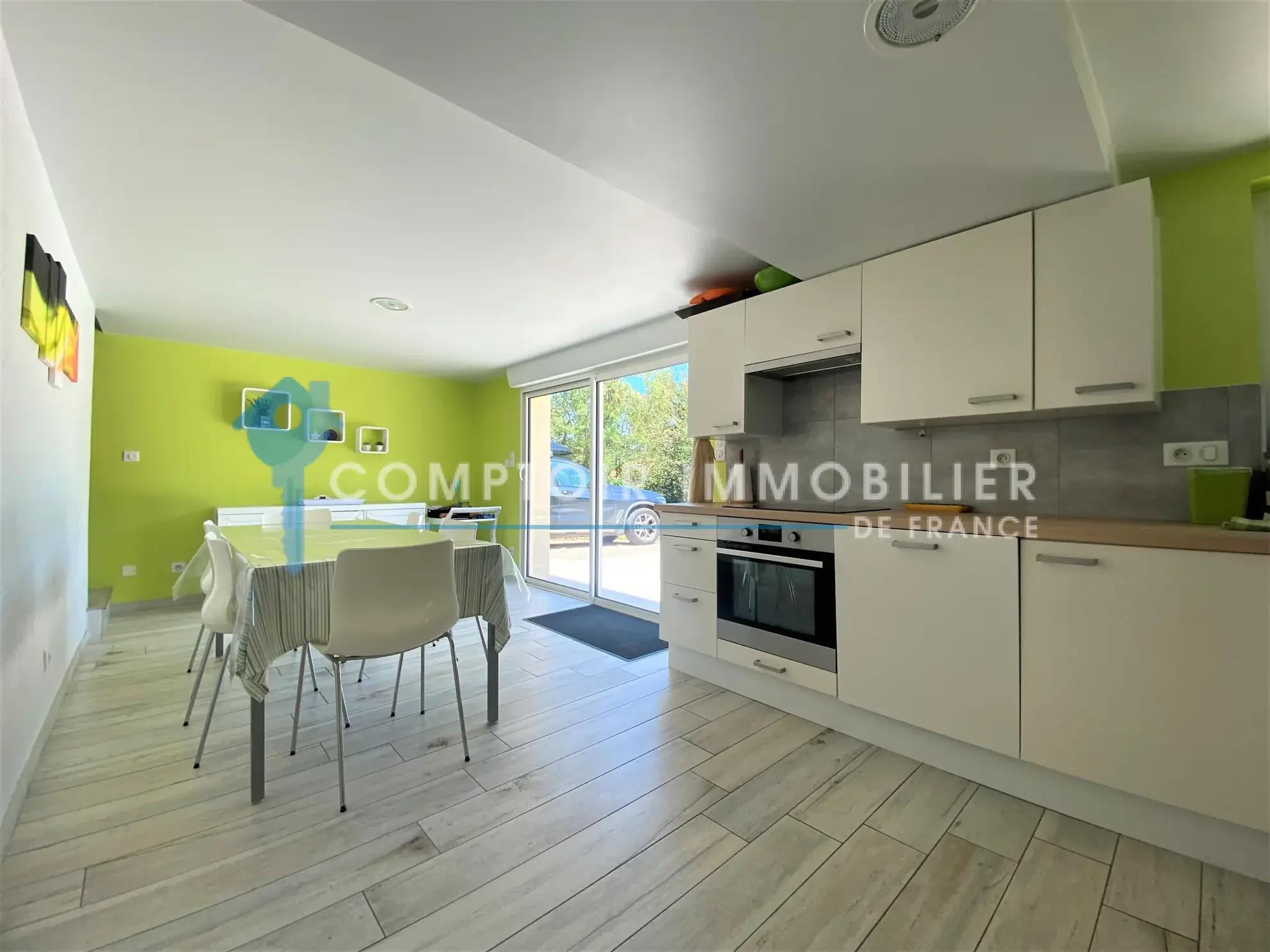 Villa traditionnelle de 125 m² avec piscine chauffée à Montfrin, proche du Pont du Gard 