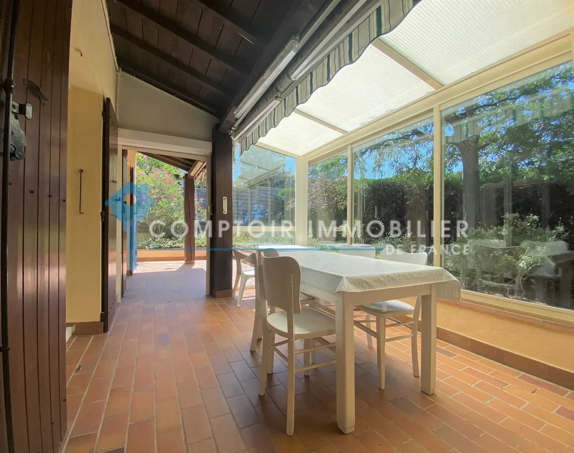 Villa traditionnelle de 125 m² avec piscine chauffée à Montfrin, proche du Pont du Gard 