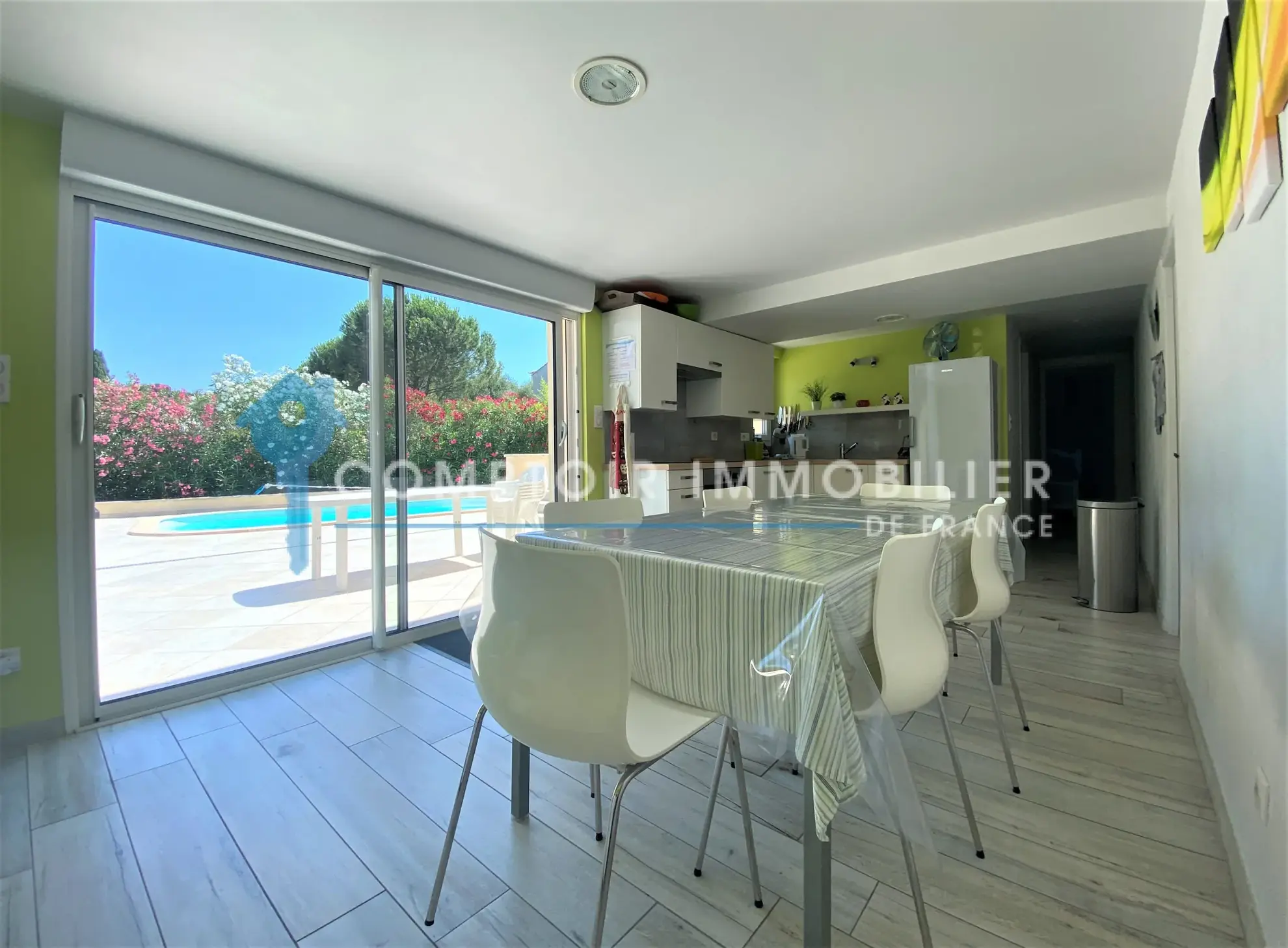 Villa traditionnelle de 125 m² avec piscine chauffée à Montfrin, proche du Pont du Gard 