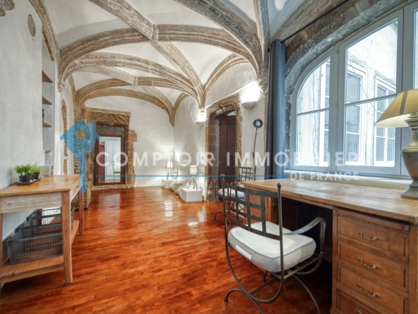 Appartement de prestige de 52 m² dans un hôtel Renaissance à Grenoble Notre-Dame