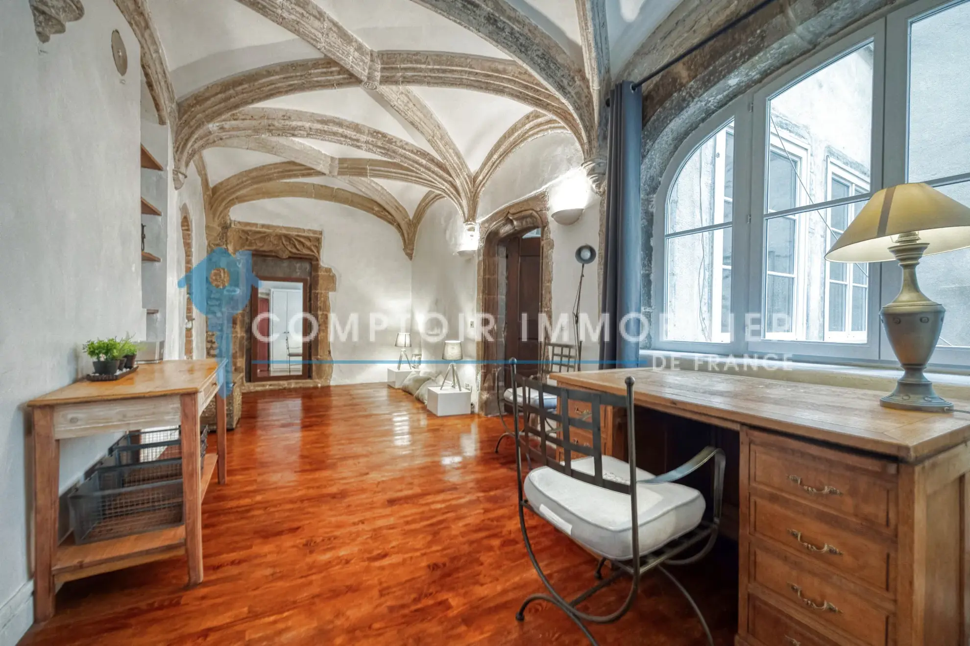 Appartement de prestige de 52 m² dans un hôtel Renaissance à Grenoble Notre-Dame 