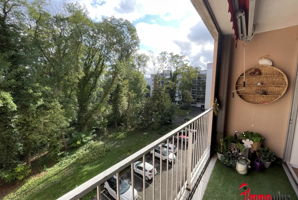Appartement F5 traversant avec balcons et parking à Rixheim 