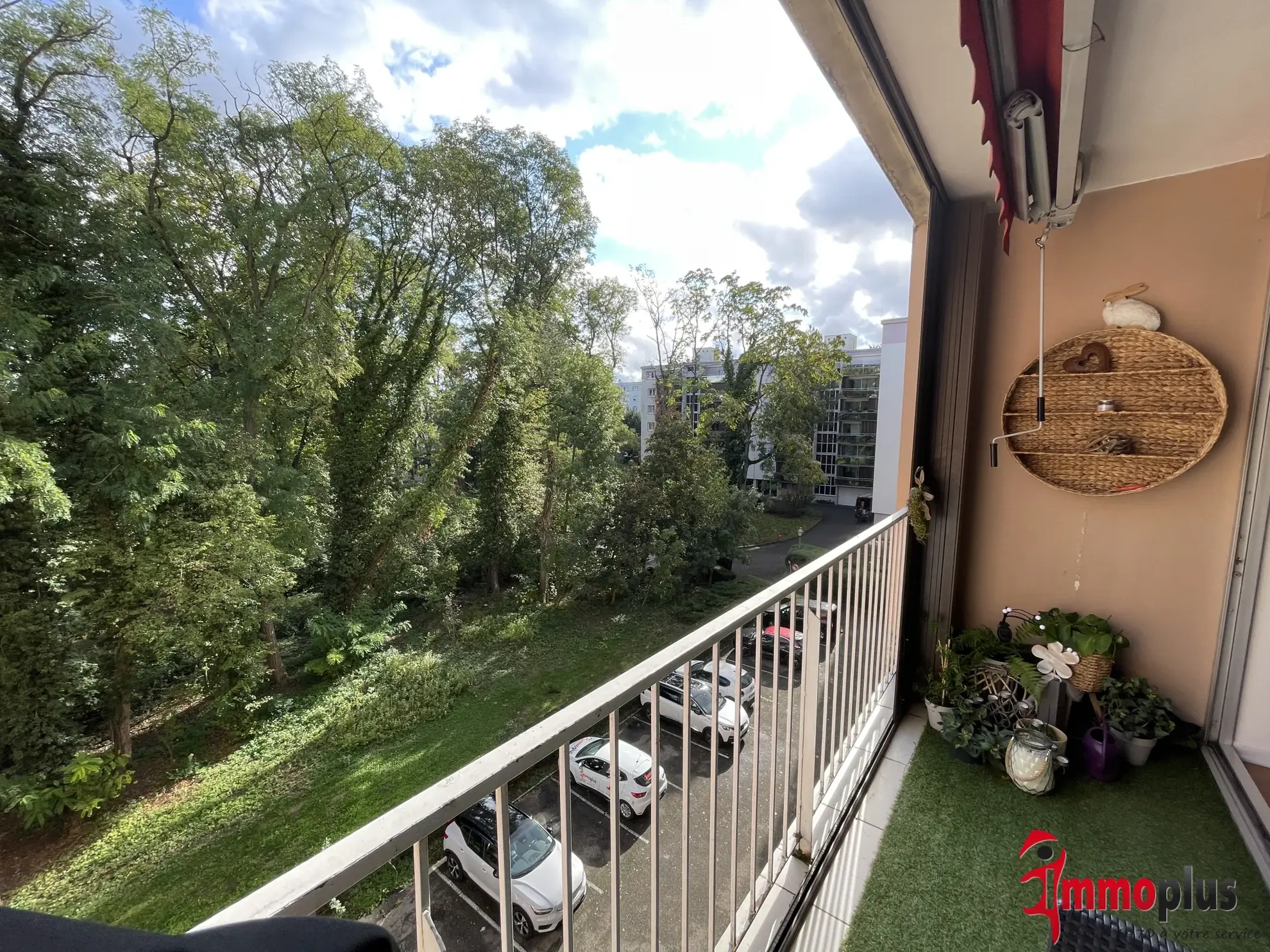 Appartement F5 traversant avec balcons et parking à Rixheim 
