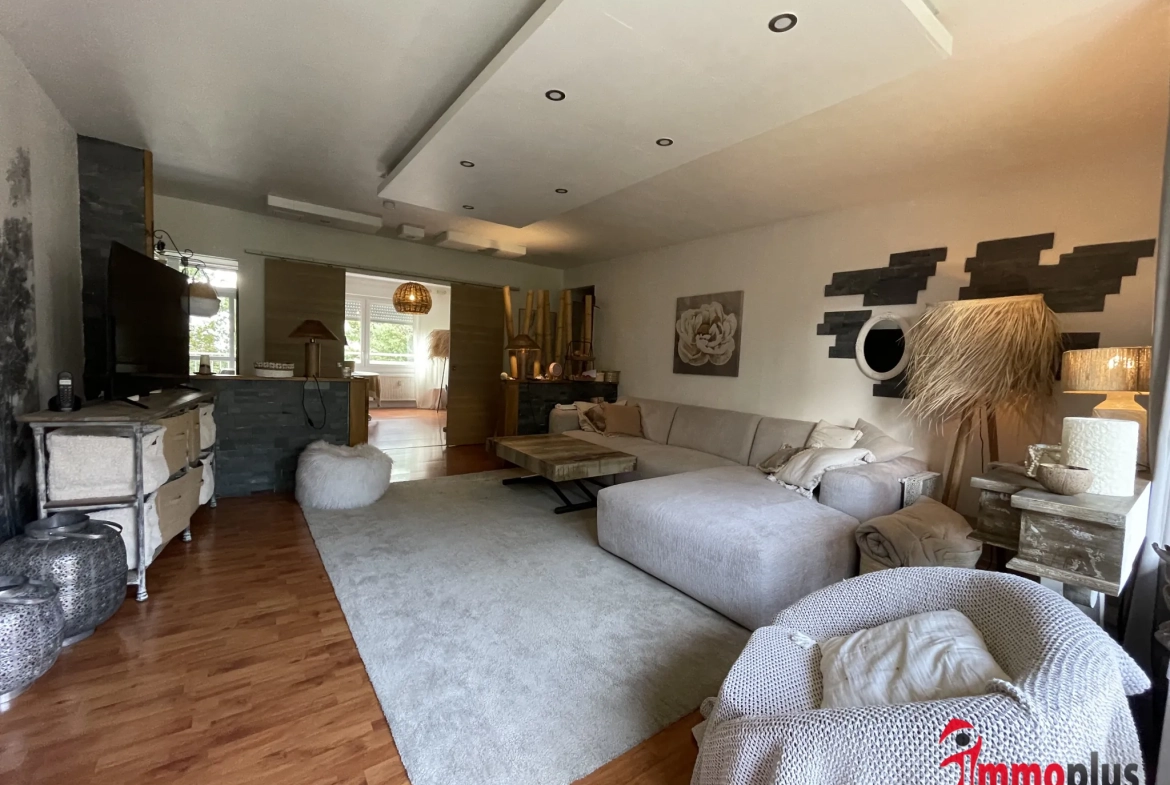 Appartement F5 traversant avec balcons et parking à Rixheim 