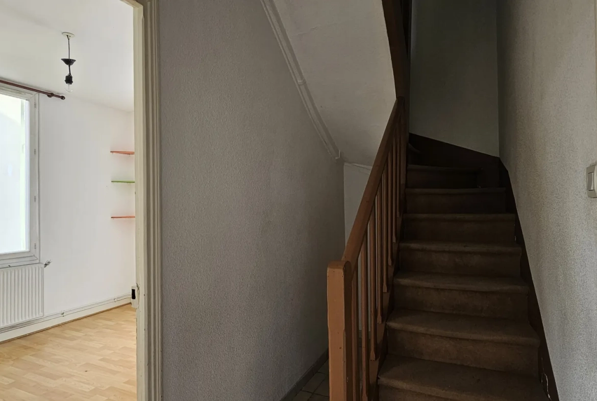 Maison de 128 m² avec studio, garage et terrasse à Gap 