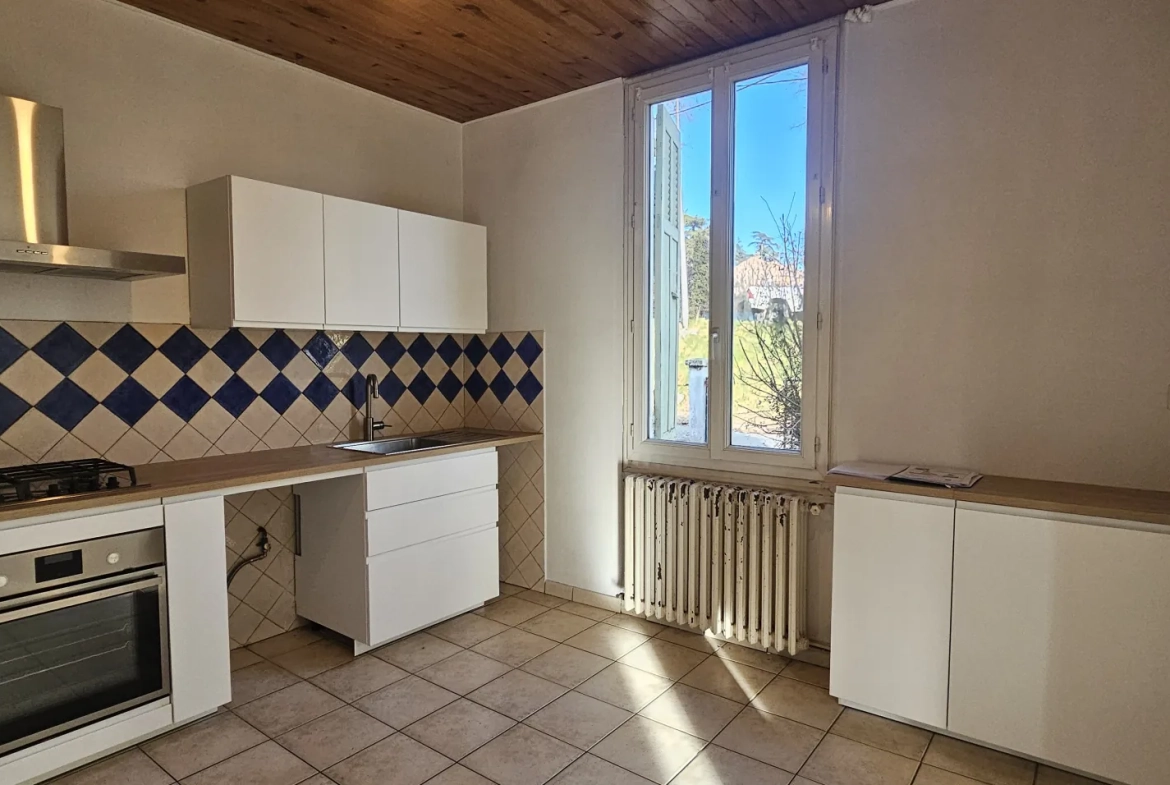 Maison de 128 m² avec studio, garage et terrasse à Gap 