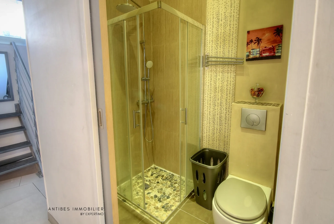 Bel appartement 3 pièces à Juan-les-Pins avec parking, proche des plages et idéal pour location saisonnière 