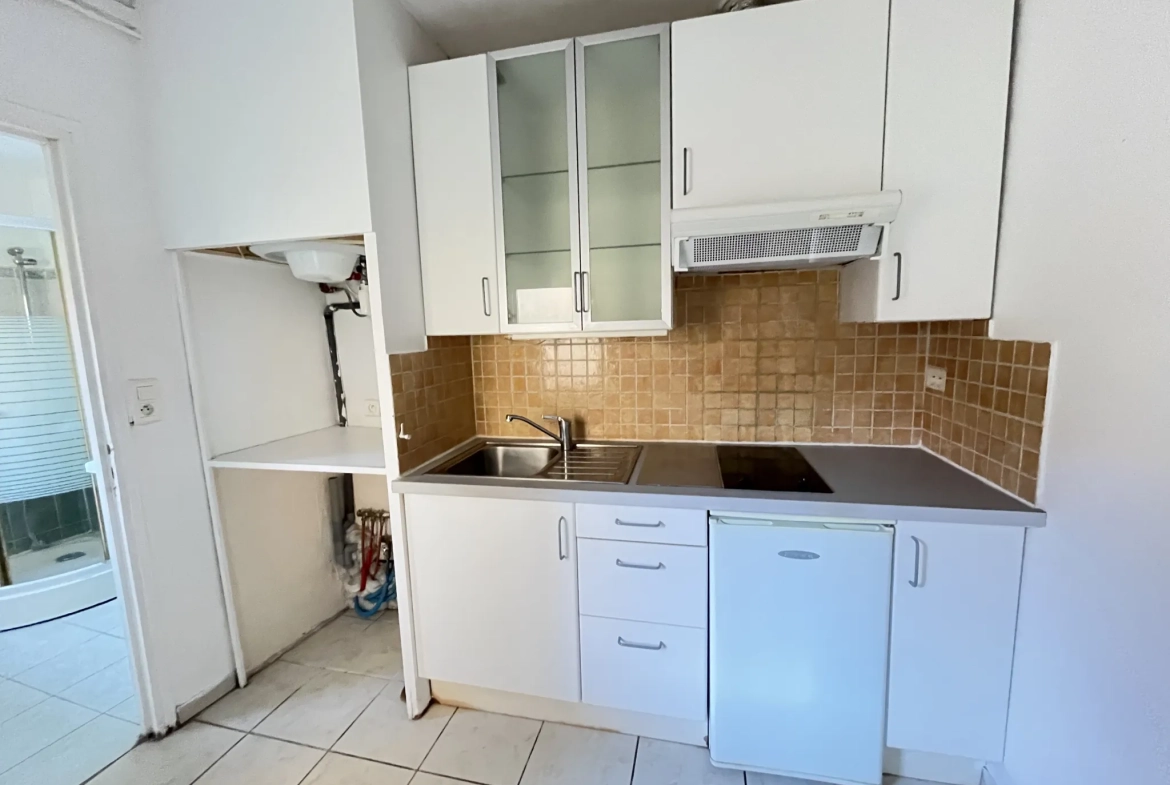 Appartement T2 avec Terrasse à Clermont-l’Hérault – Faibles Charges 