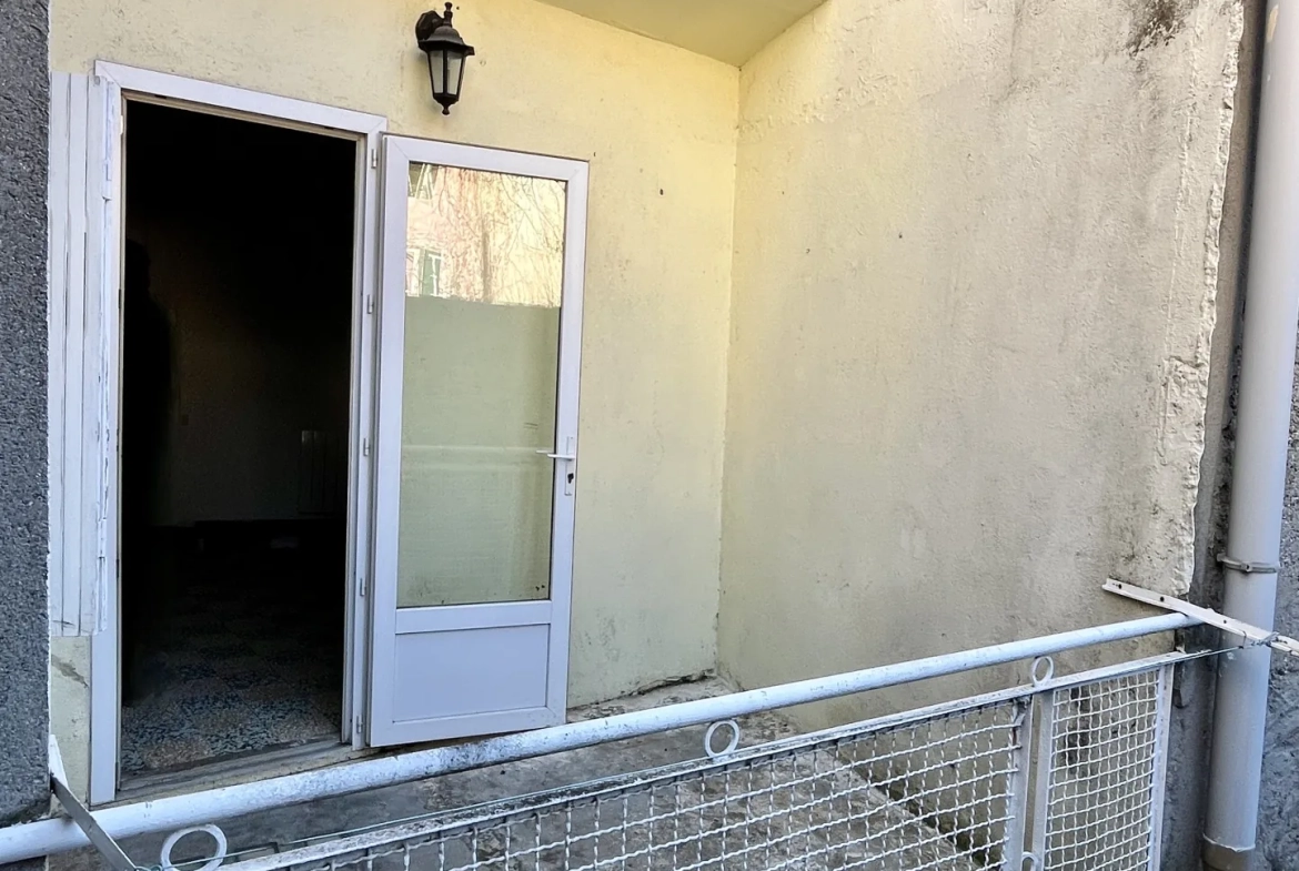 Appartement T2 avec Terrasse à Clermont-l’Hérault – Faibles Charges 